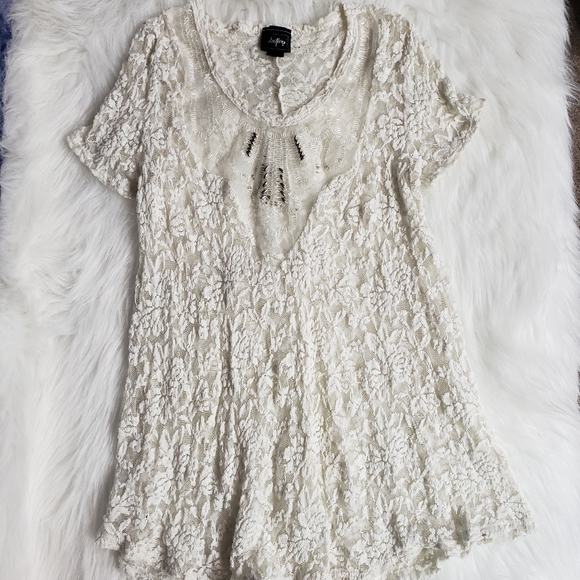 Slowly lace top with Bling - Picture 1 of 1